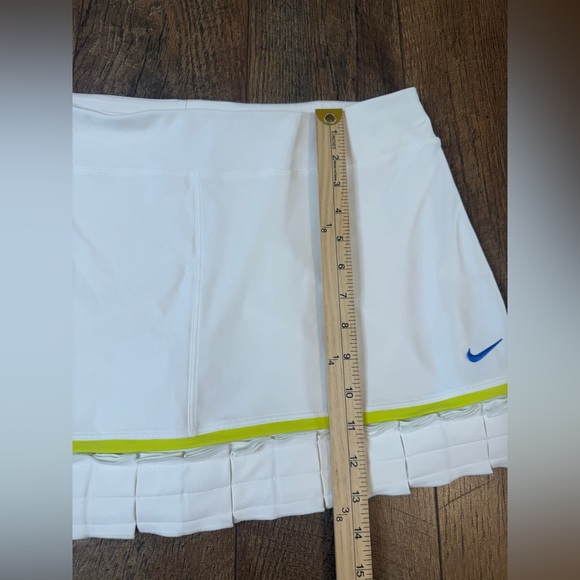 Nike Court Victory White Tennis Skirt Pleated w/ Green Stripe Sz XL - Picture 7 of 8